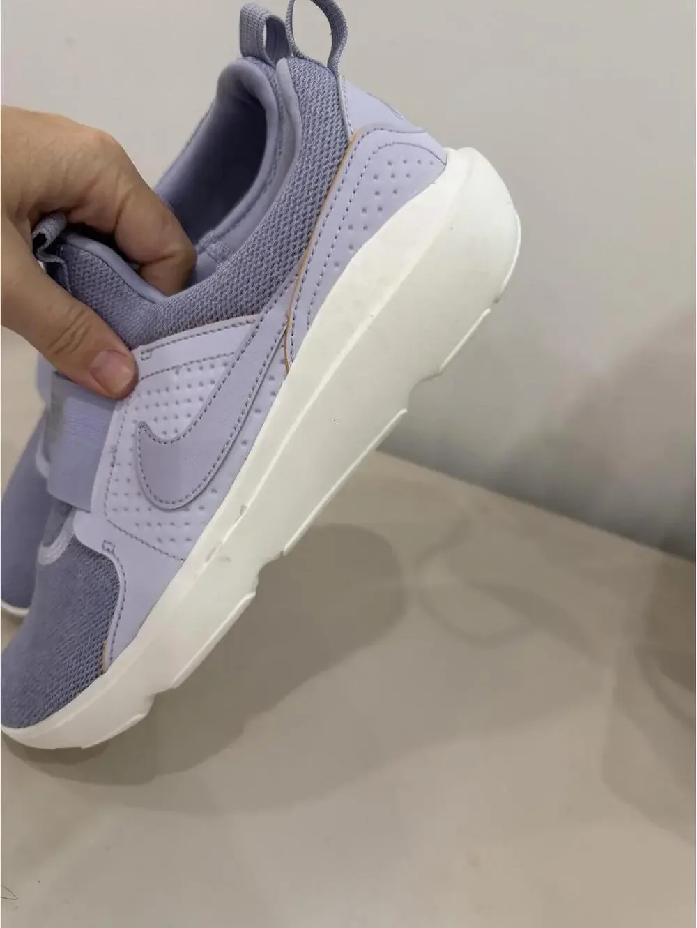 Nike Slip-On Knit Sneakers Lavender Blue White *missing insoles Size 8.5